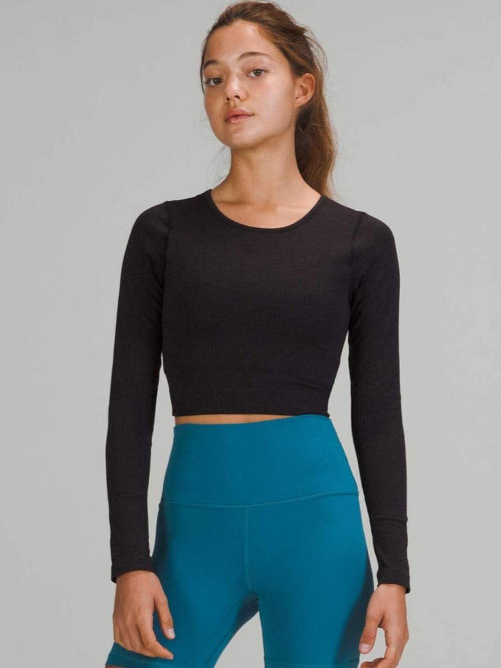 Lululemon Ebb to Street Long Sleeve
Black Size 8
